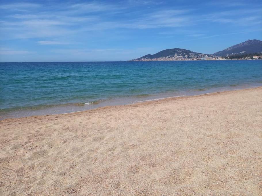 Appartement Vue Mer Avec Parking Ajaccio  Eksteriør billede